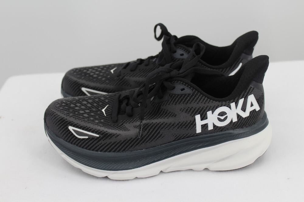 Hoka One One Clifton 9 Women's 6.5B Black White NEW